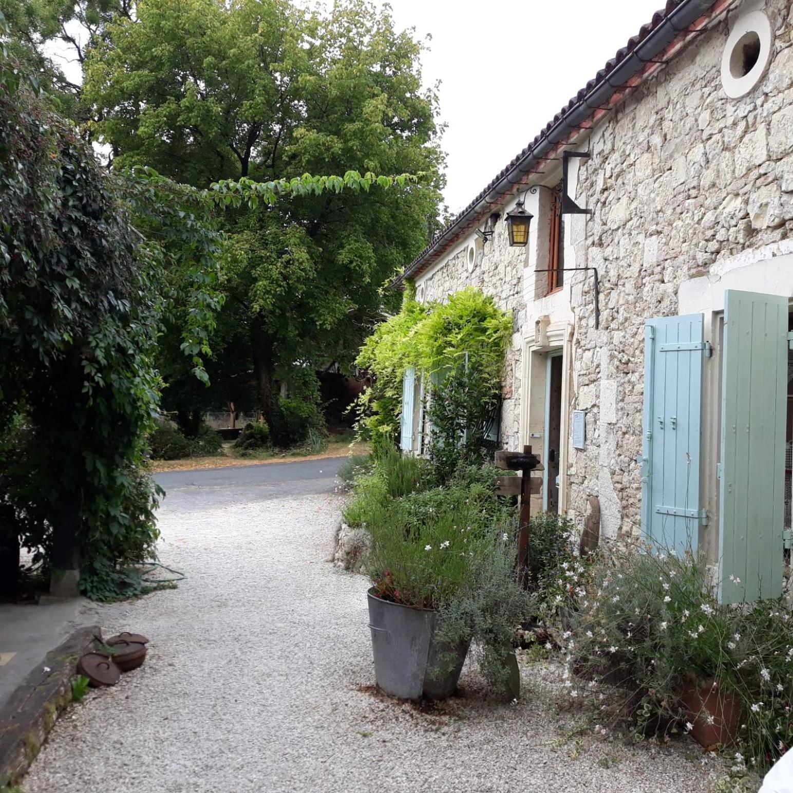 Bed and Breakfast Le Moulin Scalagrand Mazieres  Екстер'єр фото