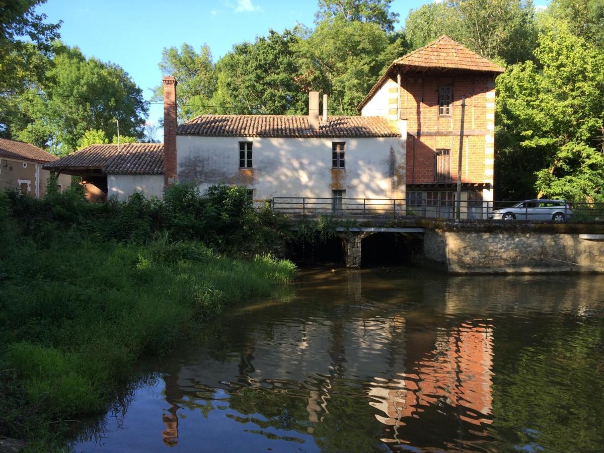 Bed and Breakfast Le Moulin Scalagrand Mazieres  Екстер'єр фото