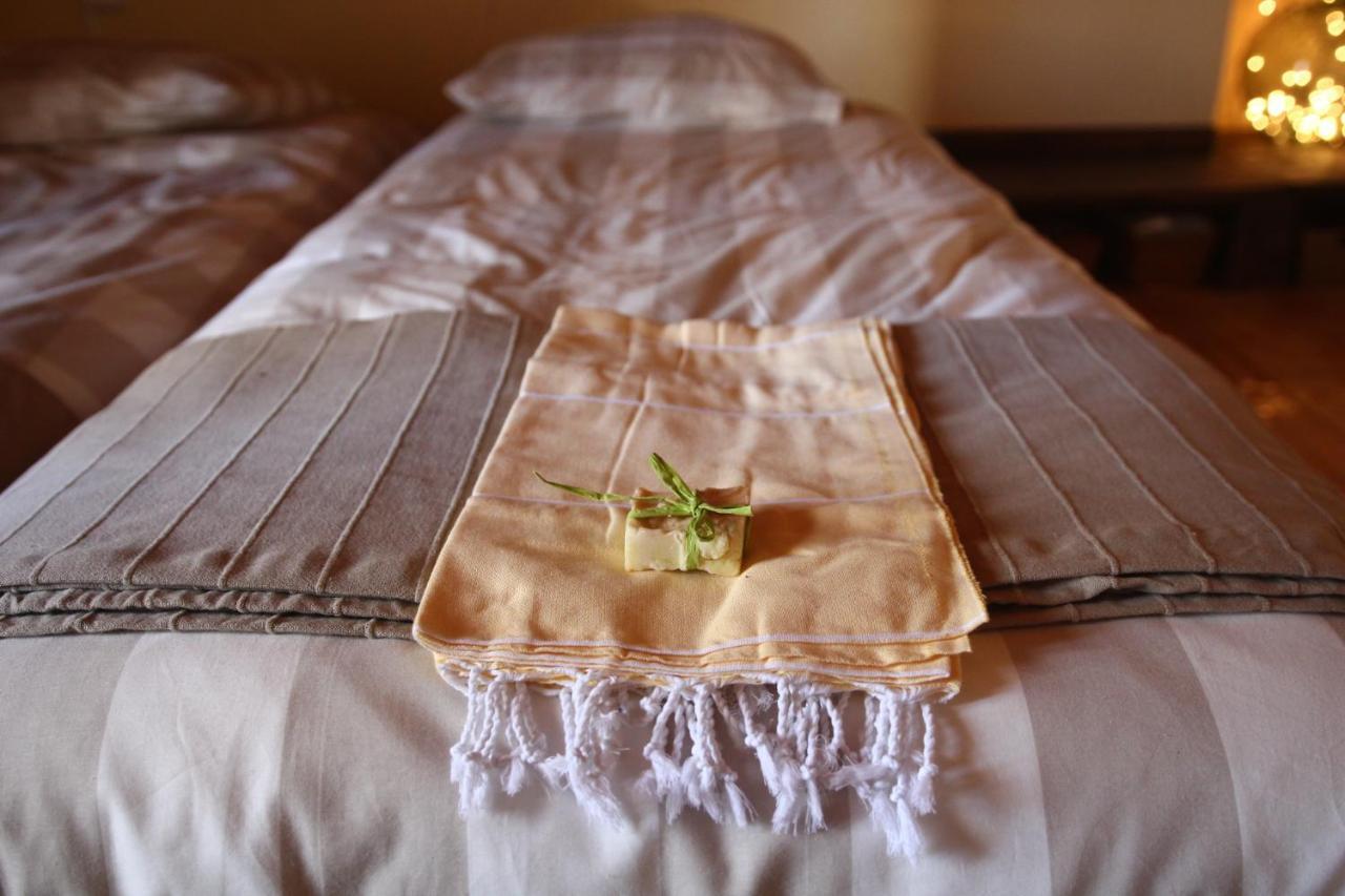 Bed and Breakfast Le Moulin Scalagrand Mazieres  Екстер'єр фото